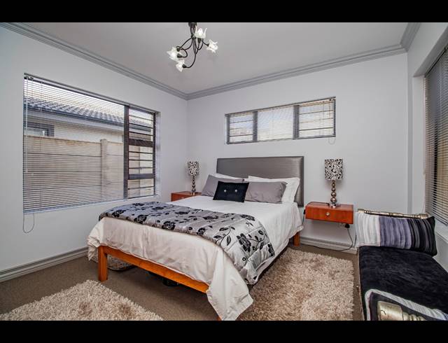 3 BEDROOM DUET FOR SALE IN HARTENBOS HEUWELS
